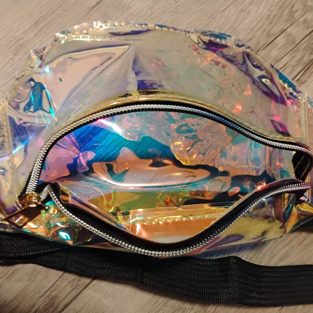 Holographic Iridescent Crossbody Bag - Picture 5 of 11